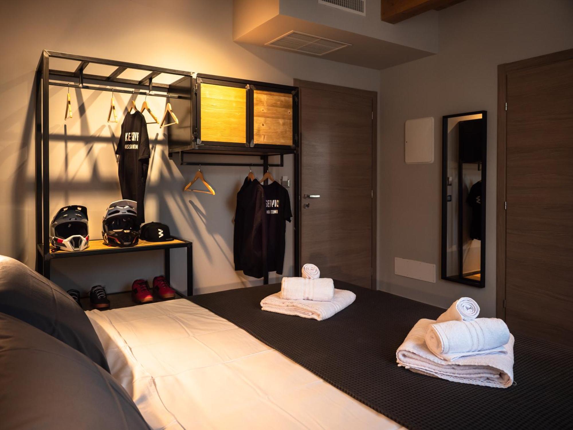 Hotel Sleep 'N' Ride Massa Marittima Exterior foto